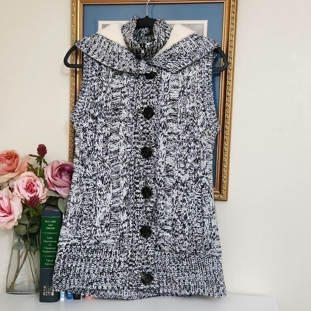 Cavalini Sweater Vest hoodie Super Cozy Zipper and button closure size M Winter - Picture 2 of 12